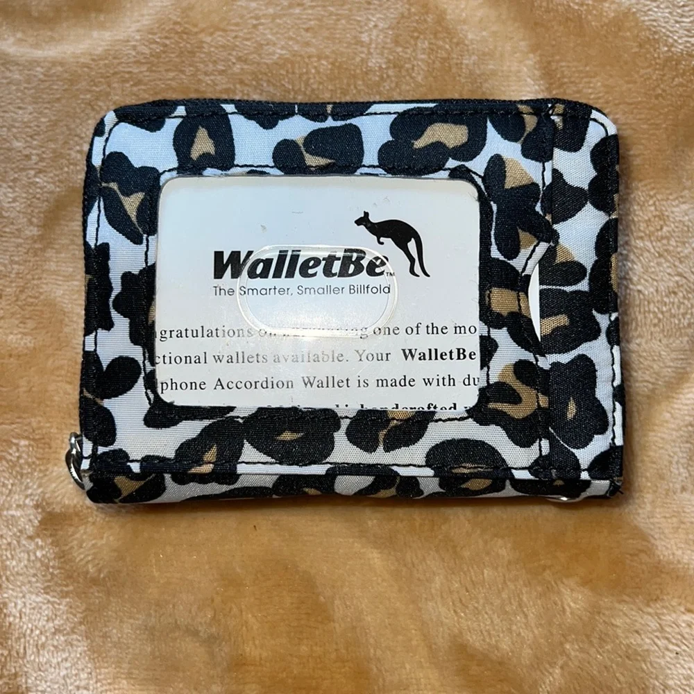 Walletbe Leopard Microfiber Wallet - Picture 3 of 6
